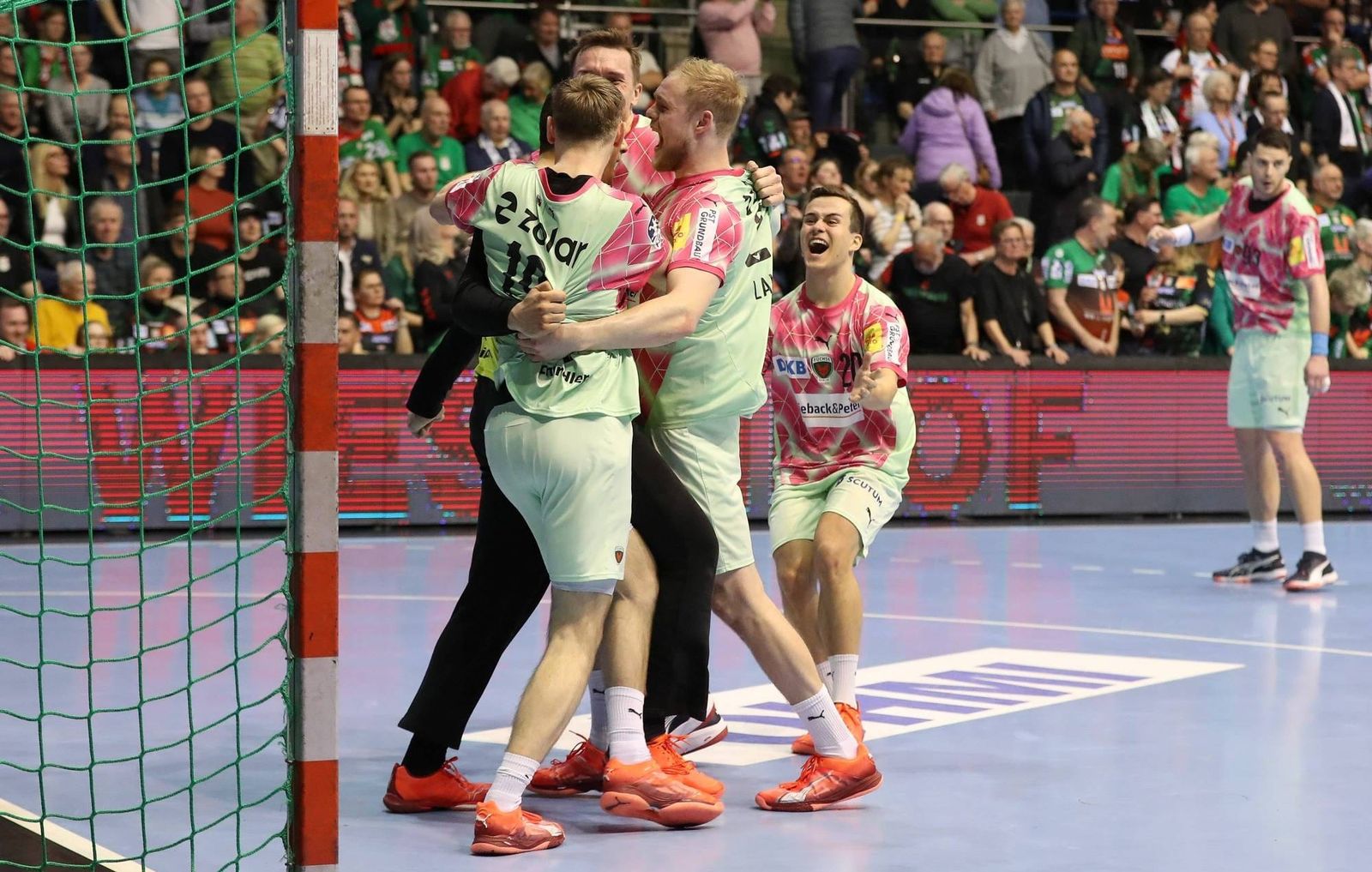 Füchse Berlin gewinnen Topspiel in Magdeburg