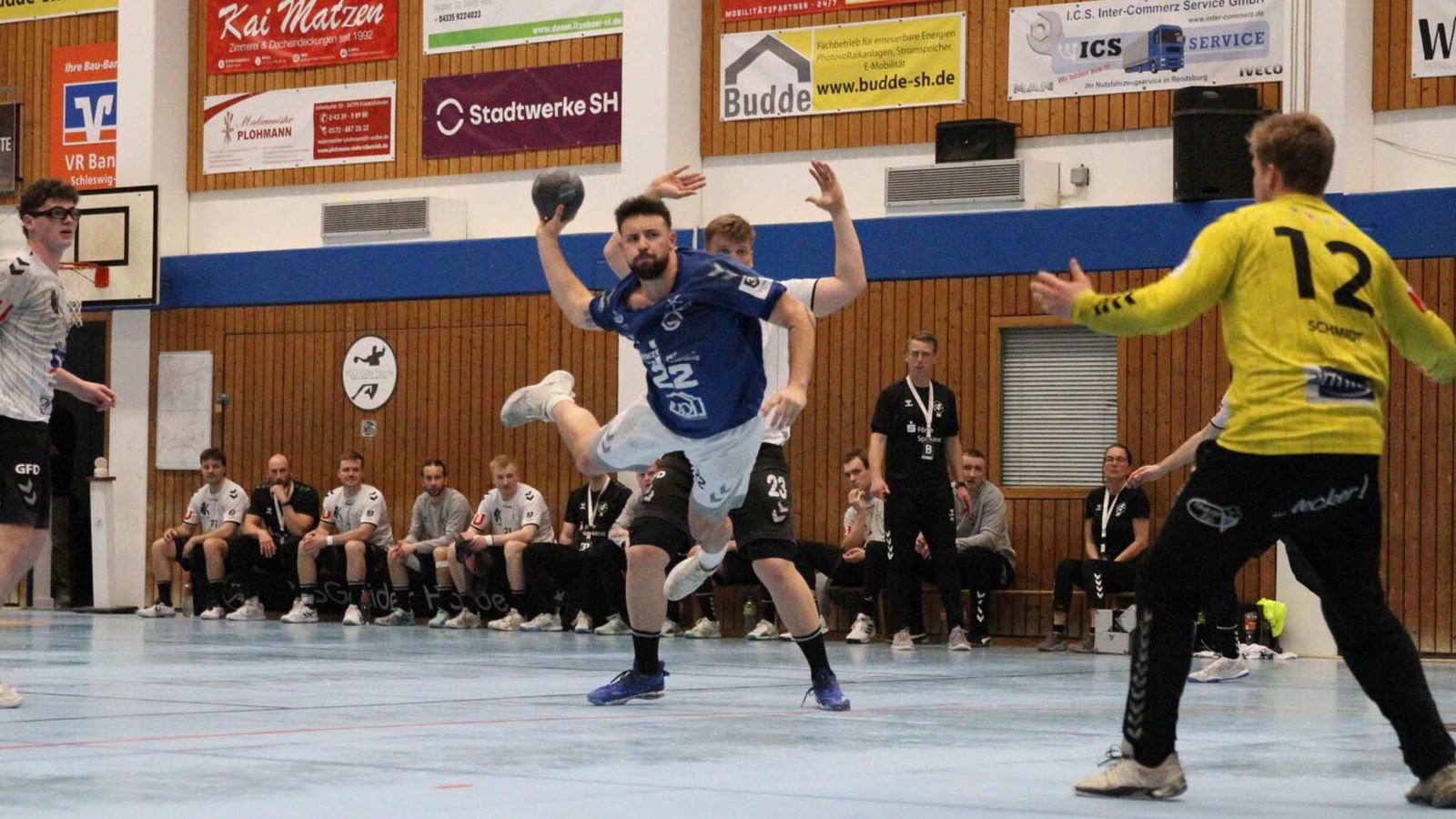 Braunschweig und Rostock teilen die Punkte, Bernburg steigt ab