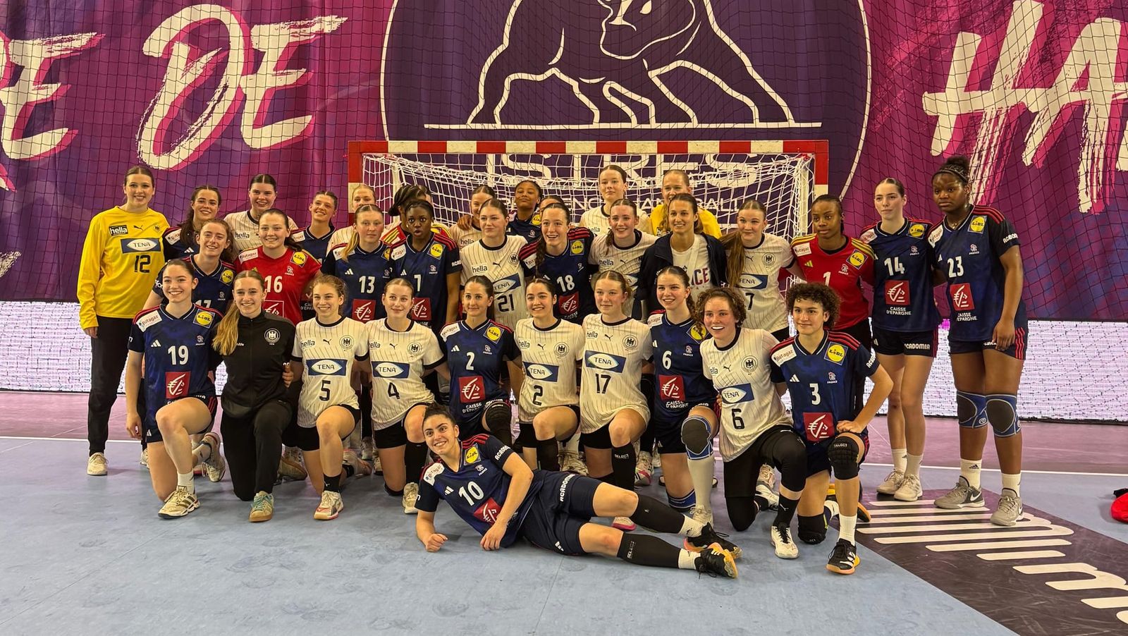 U17-Mädels knüpfen beim DFJW viele neue Kontakte