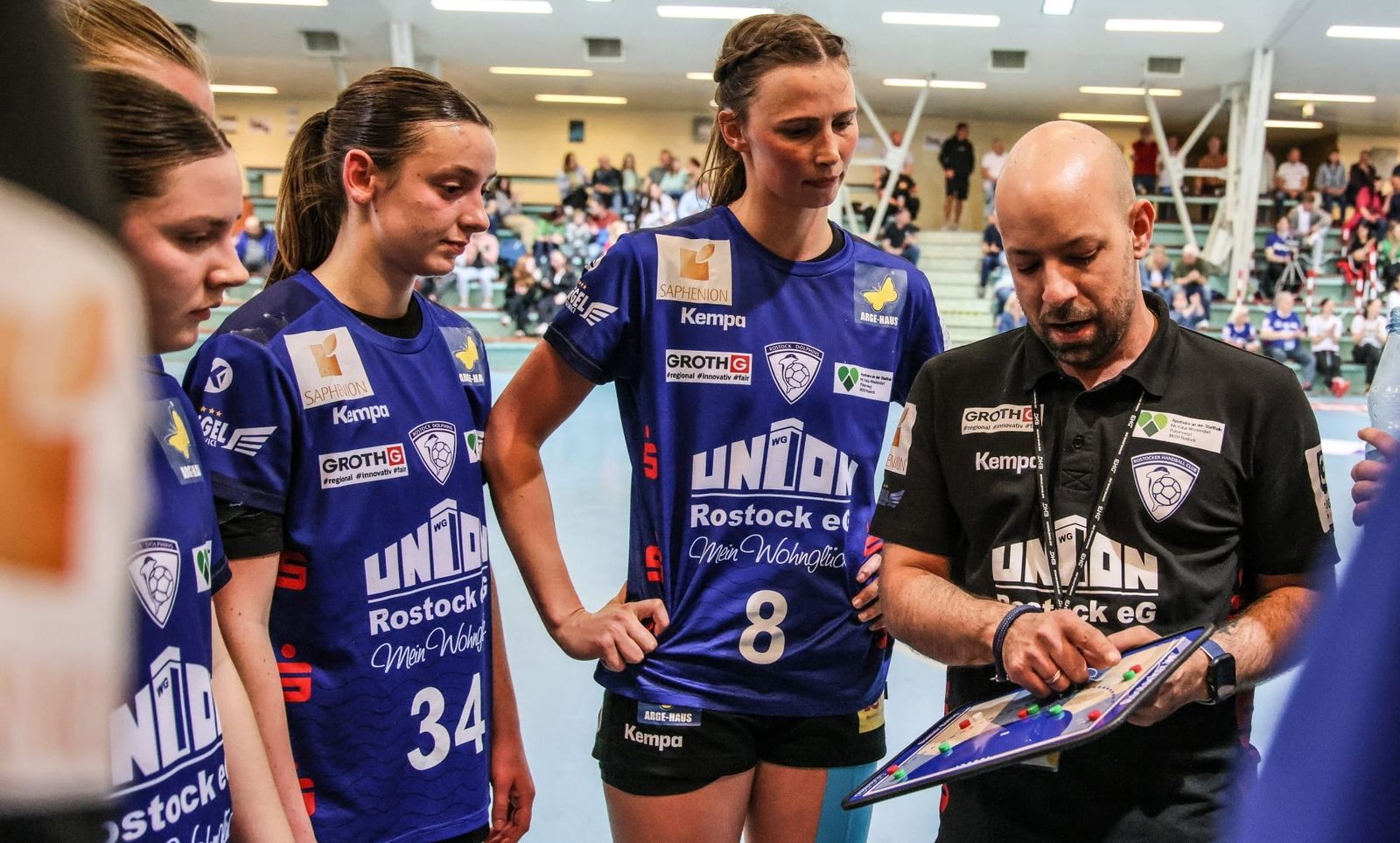 Auftakt der Aufstiegsrunde: Kirchhof empfängt Rostock - Freiburg muss in Frankfurt ran