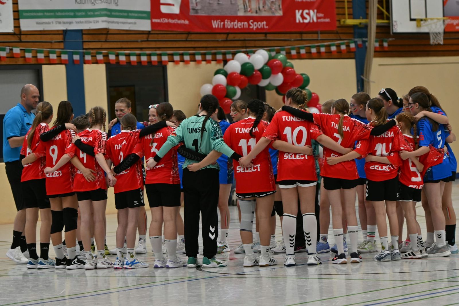 Mini-WM: Weltmeisterschaftliche Atmosphäre an 16 Standorten