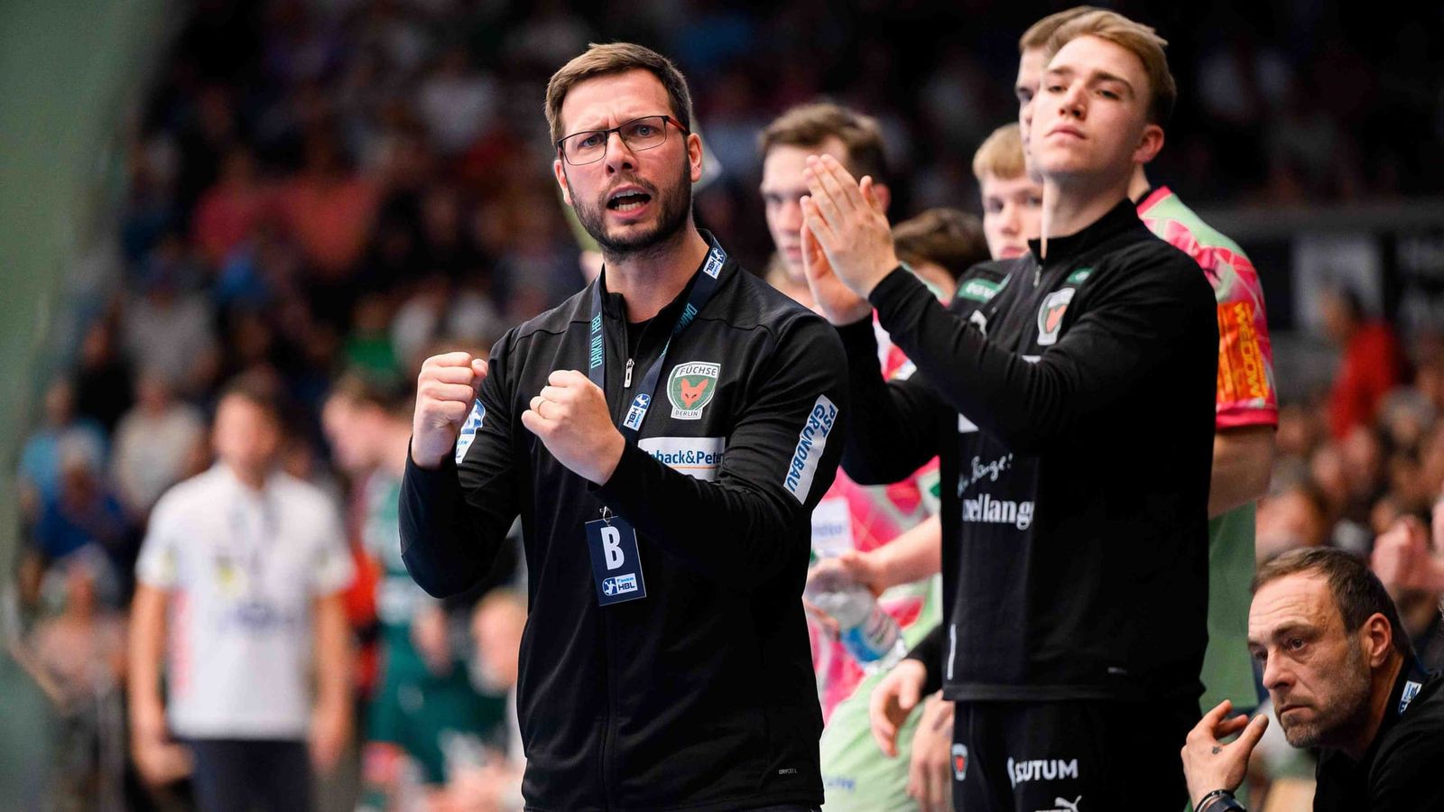 Jaron Siewert ist „Trainer der Saison 2024/25“ in der DAIKIN HBL