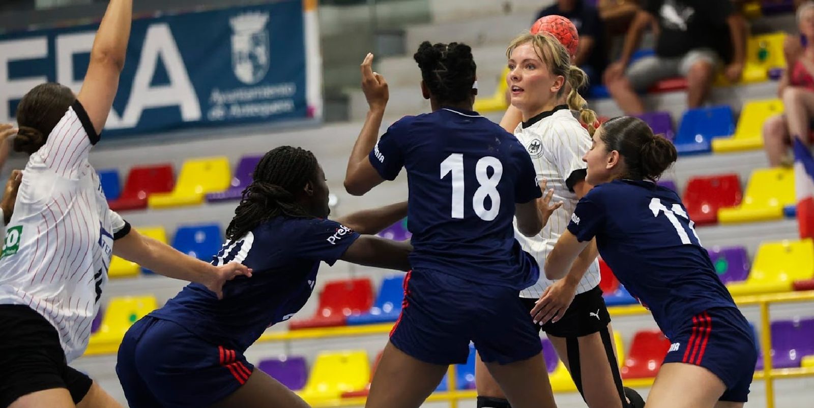 Offensivfeuerwerk endet mit leistungsgerechtem Remis