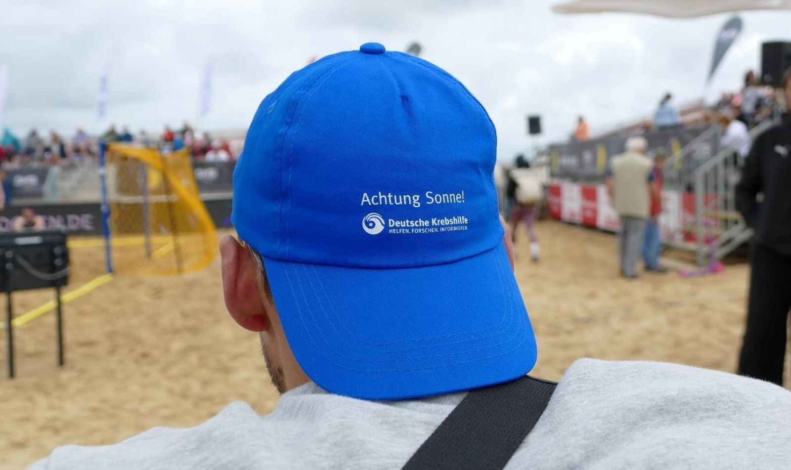 Clever in Sonne und Schatten – Warum Hautkrebsprävention beim Beachhandball so wichtig ist!