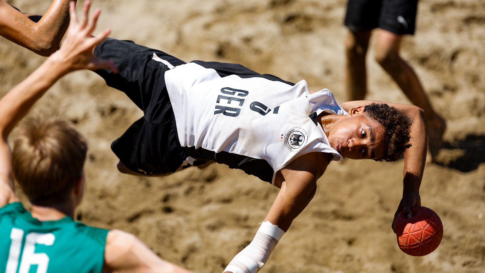 Männliche U17 kämpft um den EM-Titel, weibliche U17 um Bronze