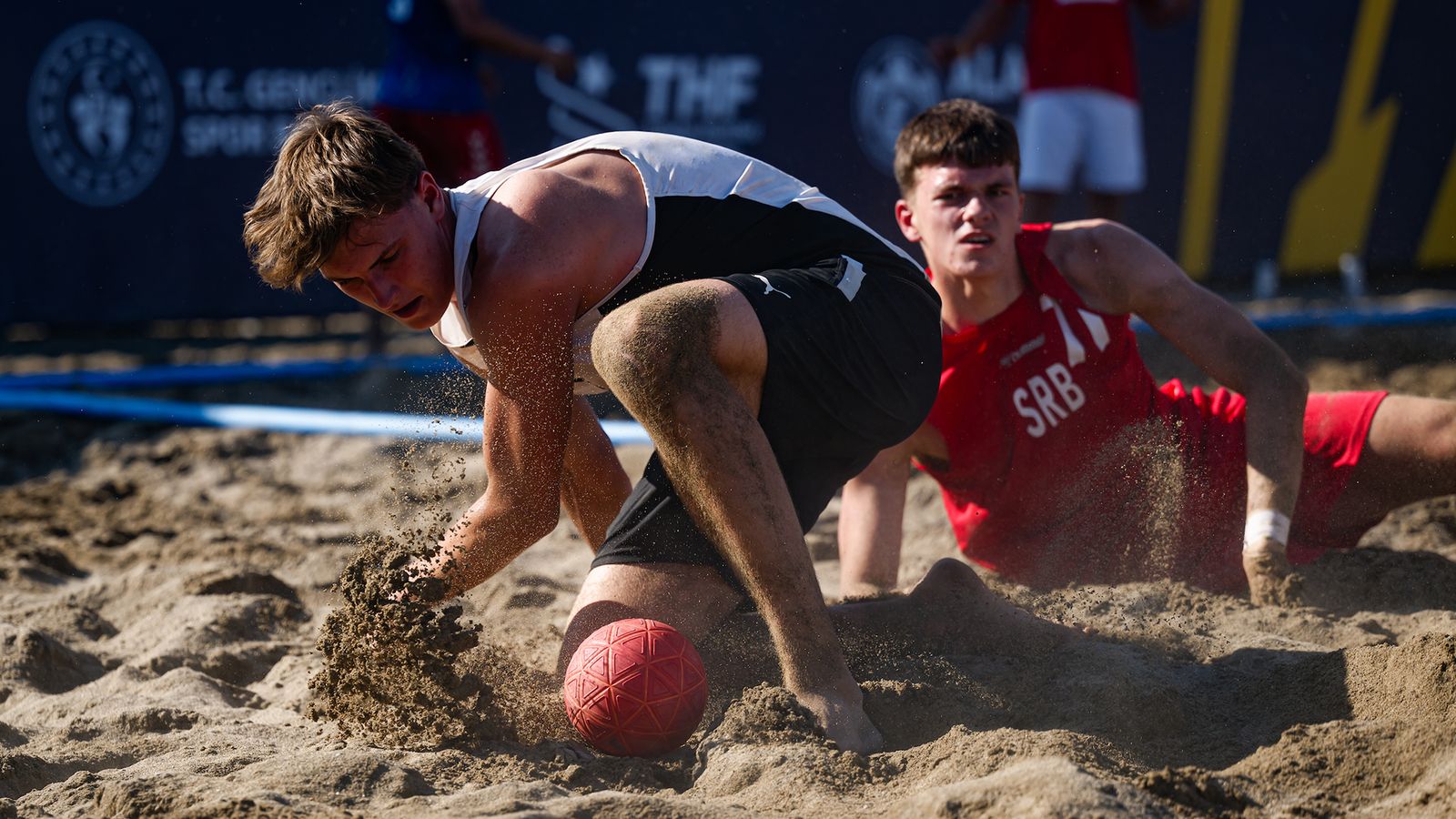 Trotz Strapazen: Männliche U17 gelingt optimaler Start in die Europameisterschaft