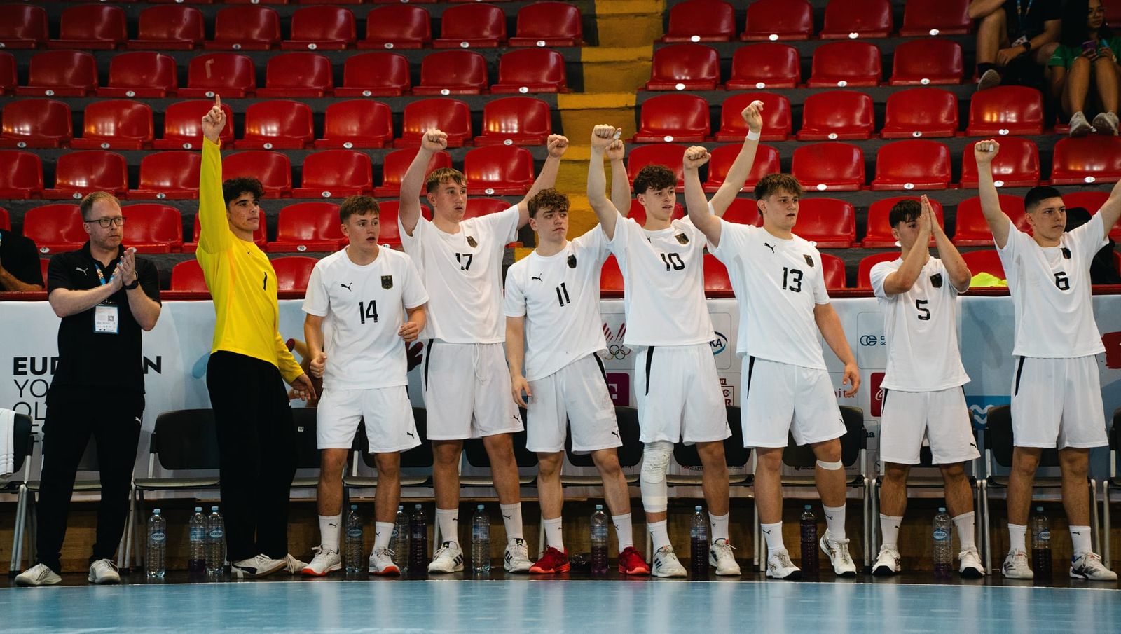 Mit weißer Weste ins Halbfinale
