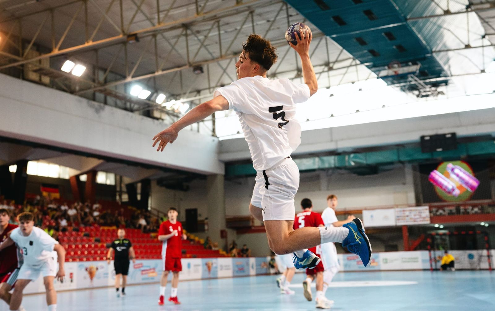 Titelverteidiger schafft erfolgreichen EYOF-Start