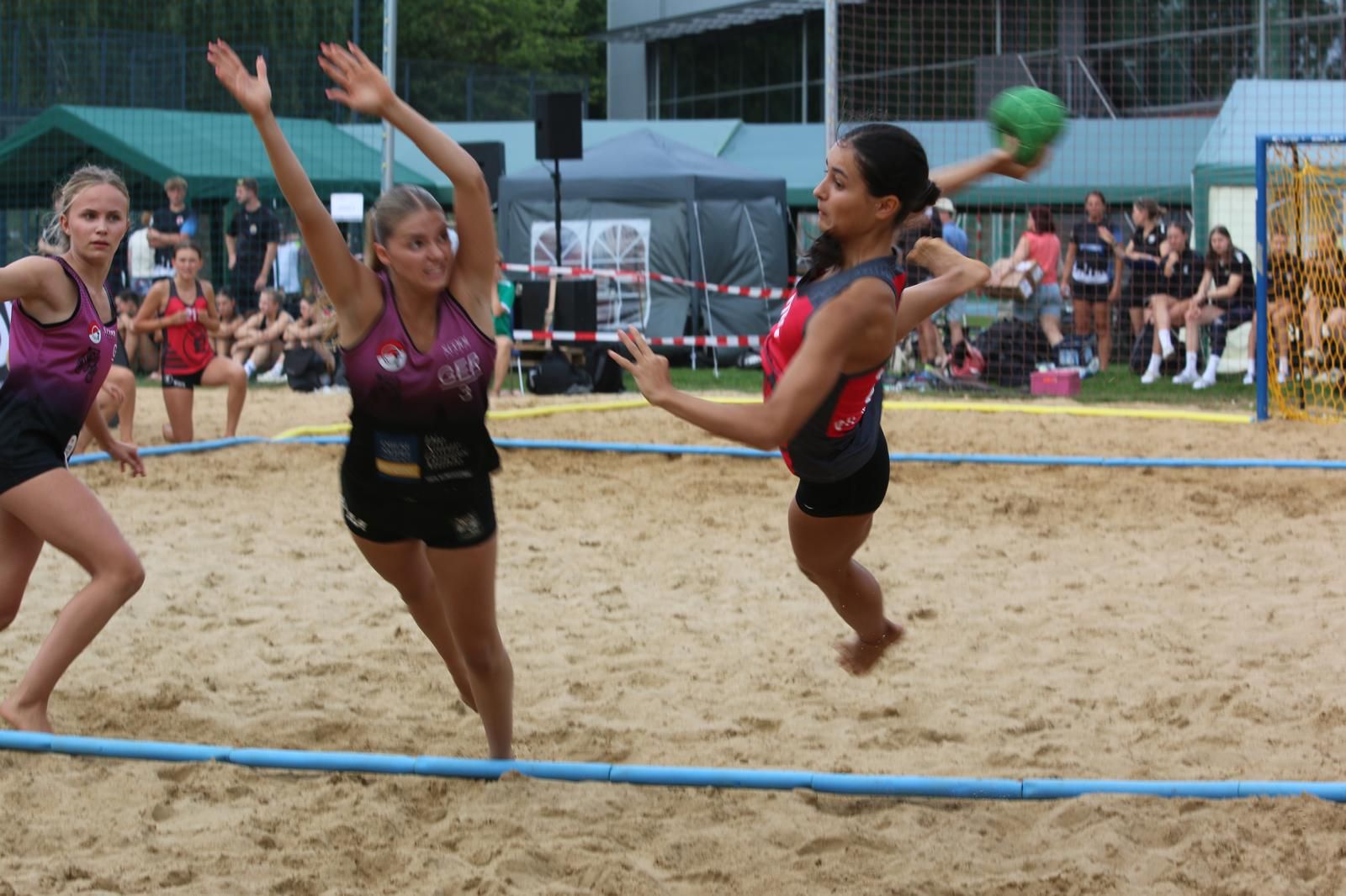 Beach-DM Jugend: Viele Zuschauer, viele Shootouts