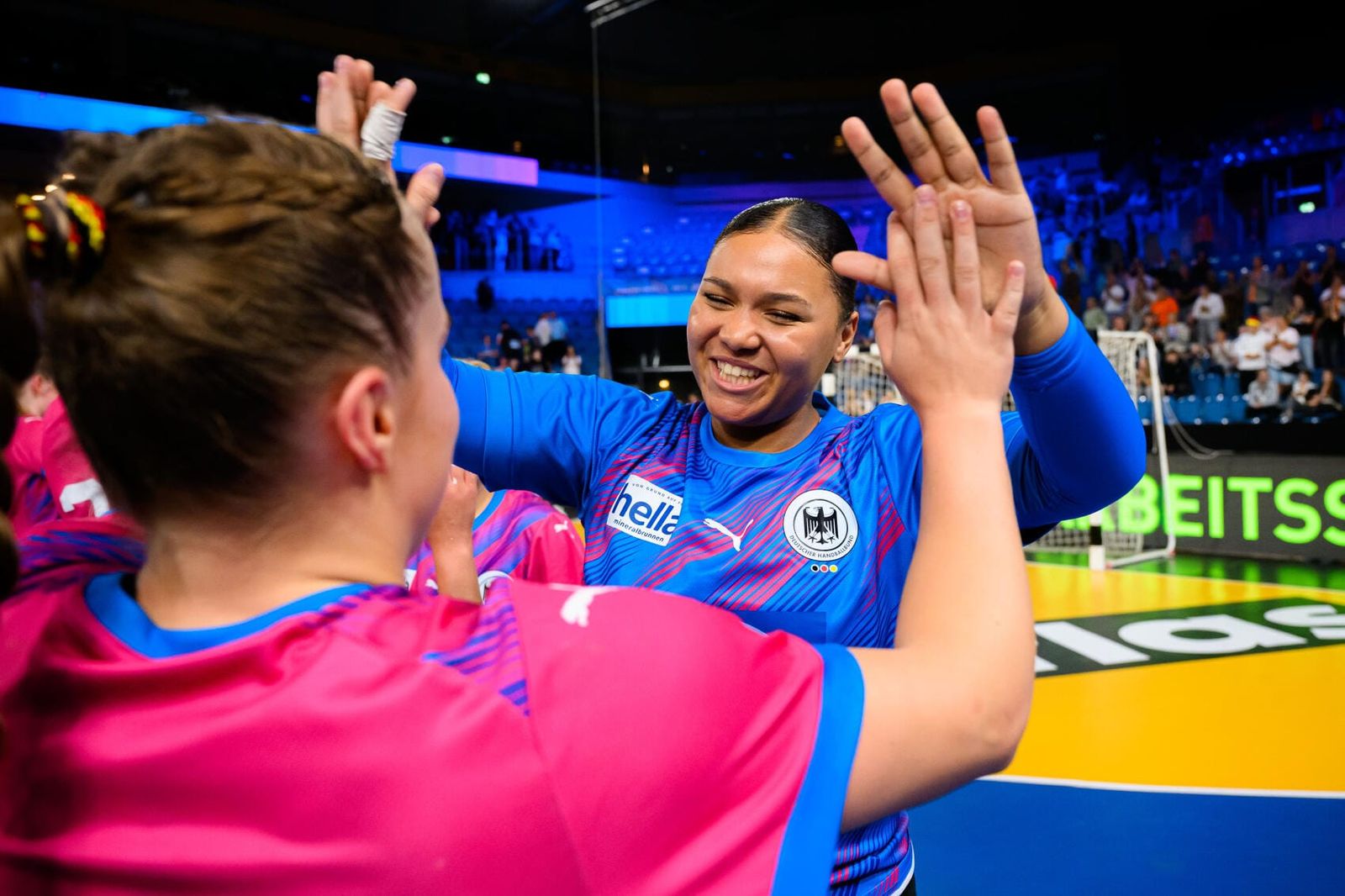 U18 mit Kantersieg zum Auftakt des Dreierpacks in Krefeld