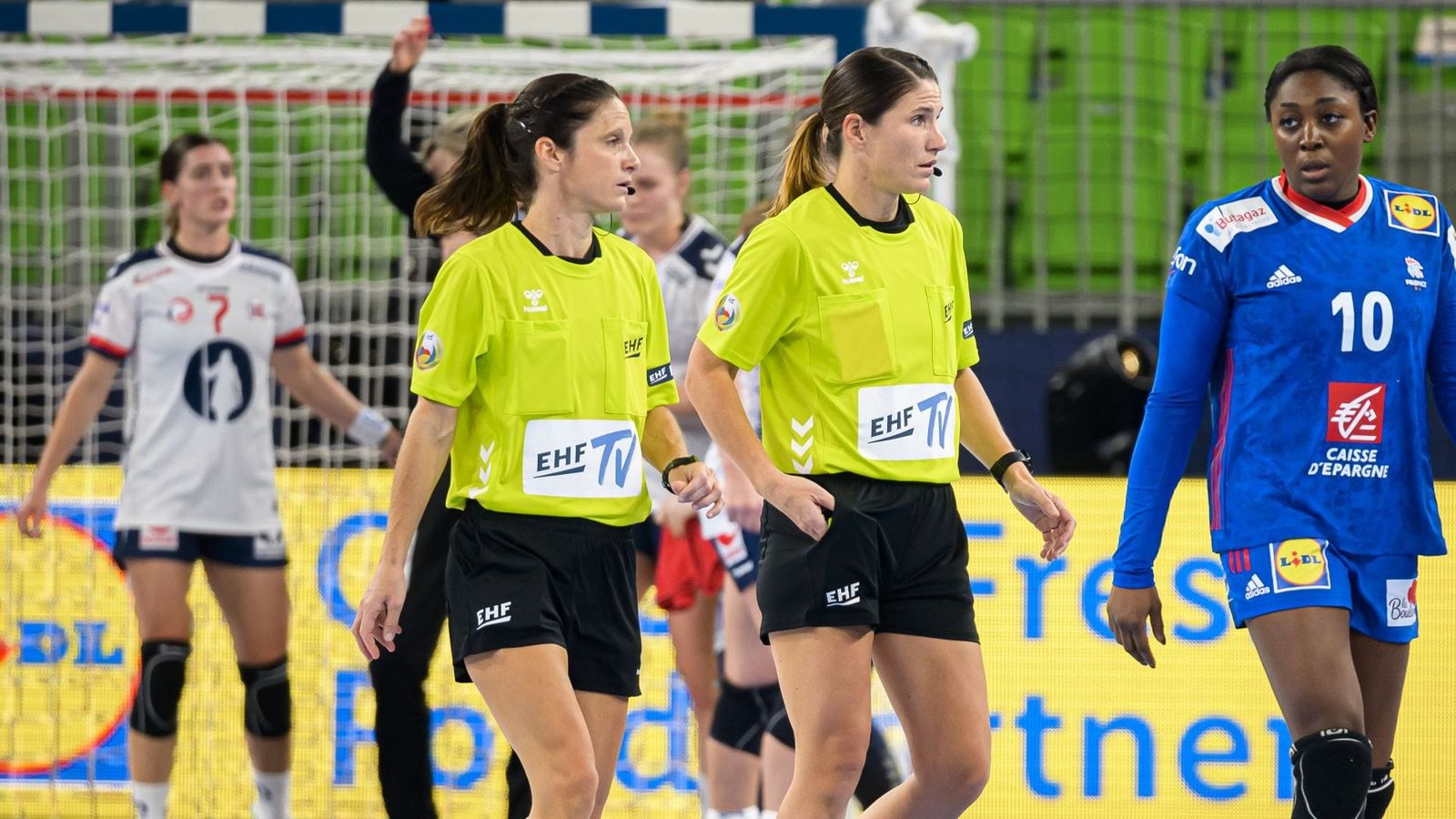 „Wir waren Exotinnen“: Mit der Pfeife an die Spitze