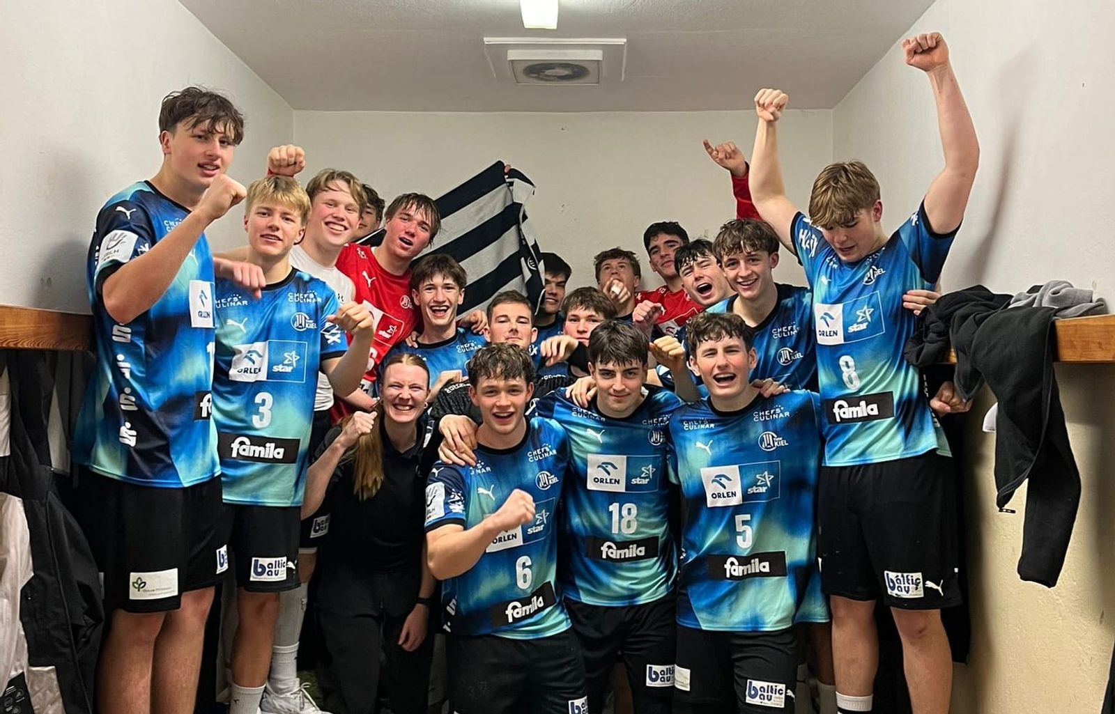 Göppingen bestimmt das Derby gegen die Löwen, verliert aber