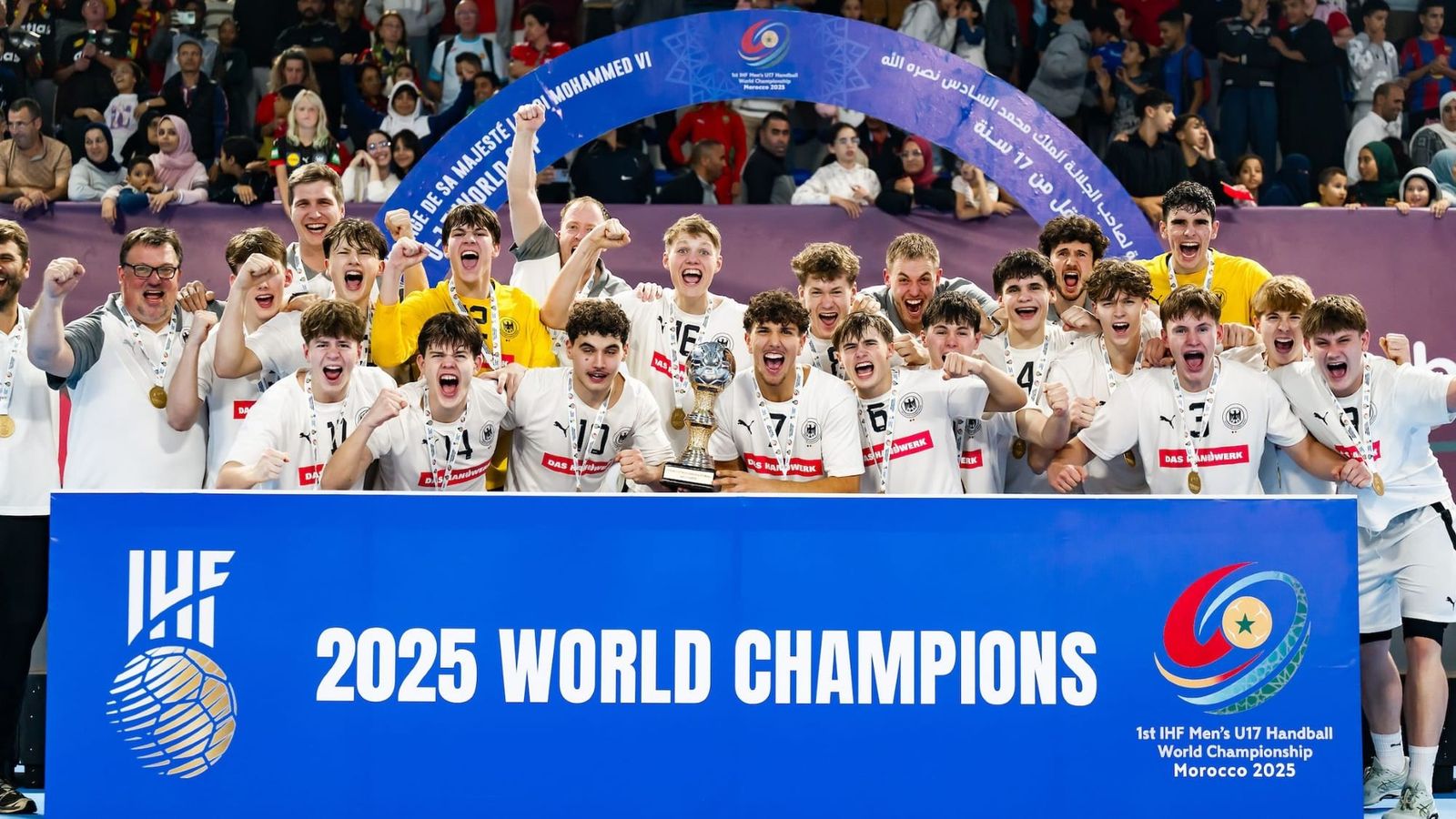 "Immer Platz für neue Geschichten": Finn Lemkes neue Medaillenjagd beim DHB