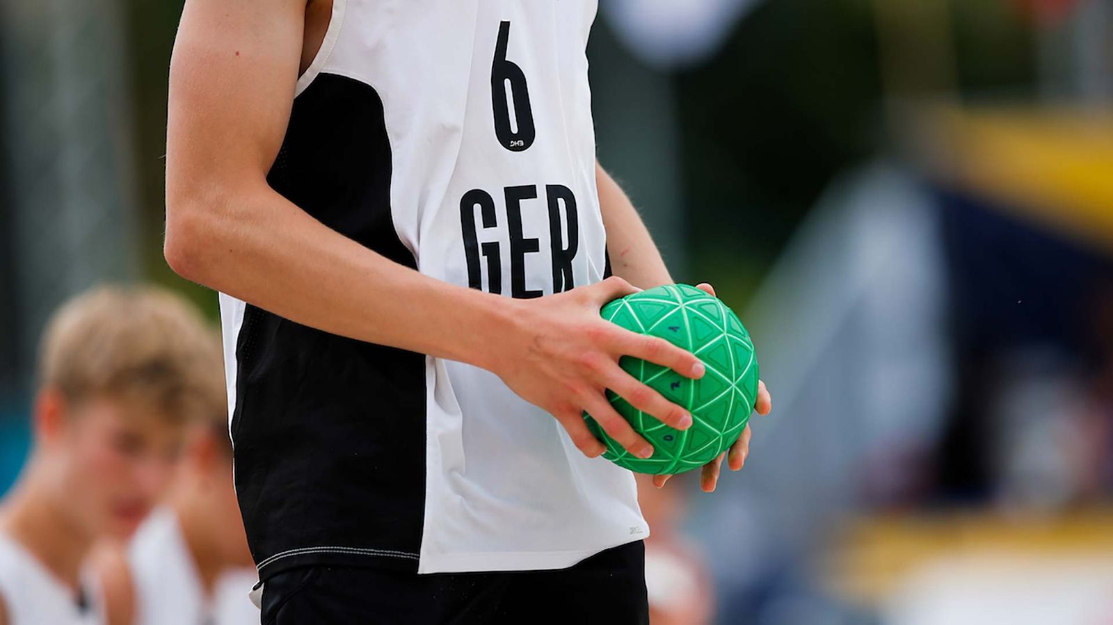 18 männliche Beach-Talente starten früh ins Jahr 2026