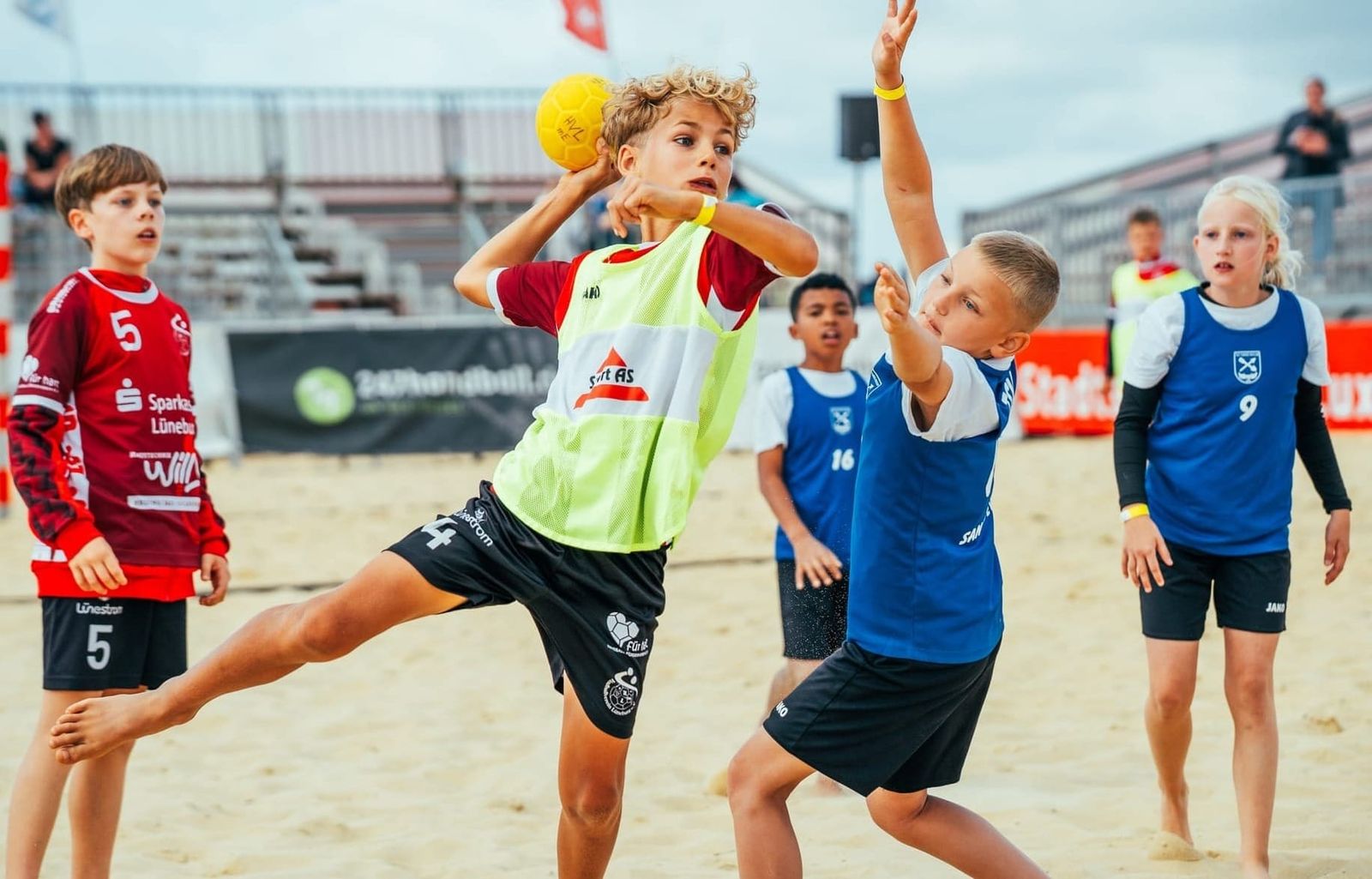 Beachhandball-Sommer 2026