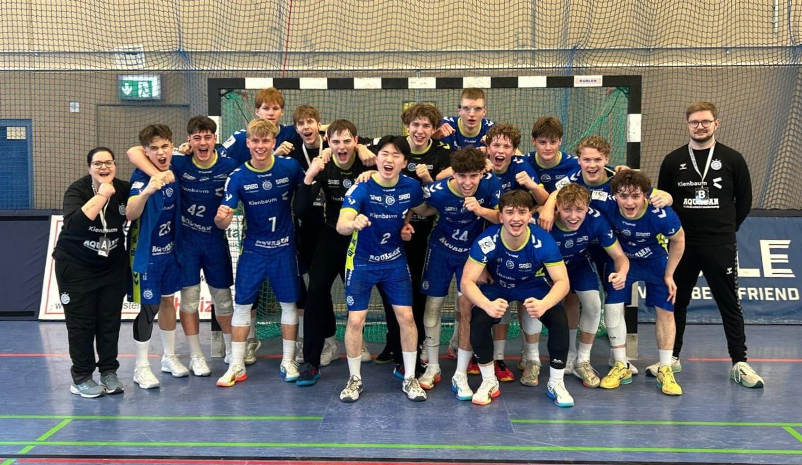 Löwen feiern Big-Points, Gummersbach den Finalzug