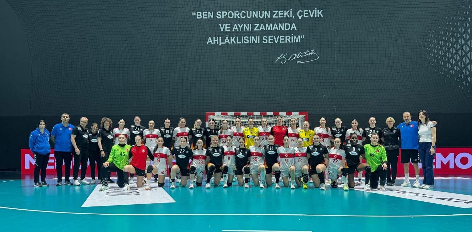 40:22: Erneuter klarer Sieg gegen die Türkei